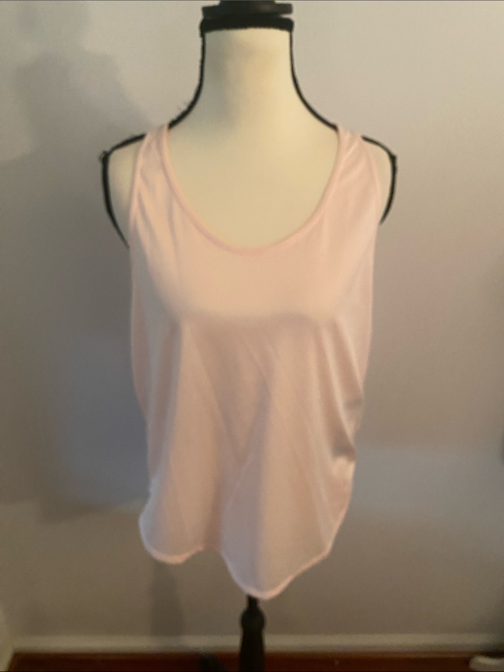 Tech vent twisted back tank size medium under armour - Picture 2 of 6